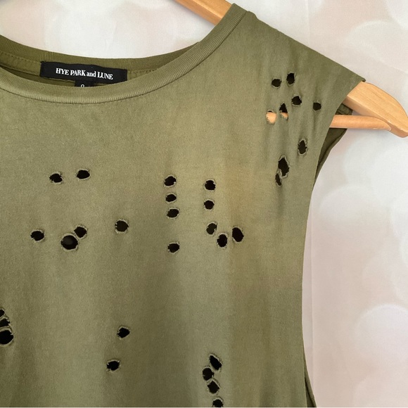 Hye Park & Lune Green Tank Top - Picture 4 of 6